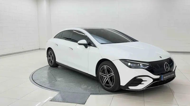 Mercedes-Benz EQE