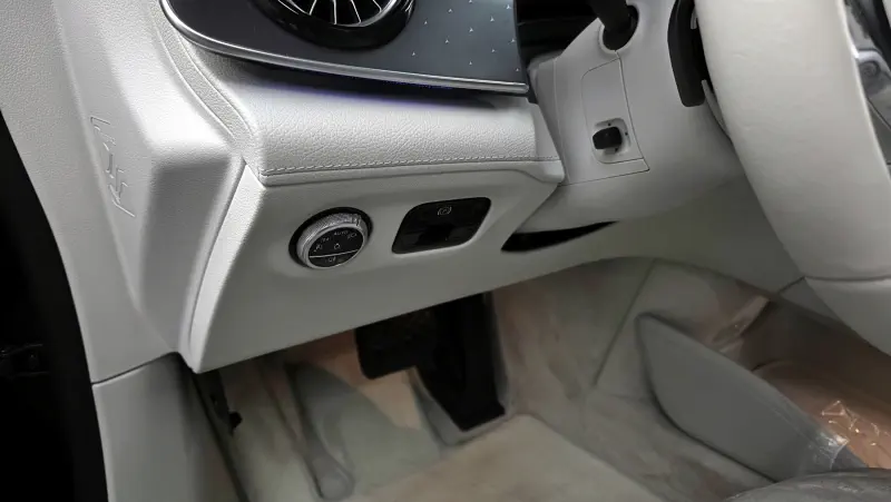 Mercedes-Benz EQE