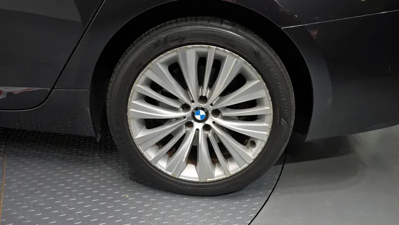 BMW 5-Series Gran Turismo