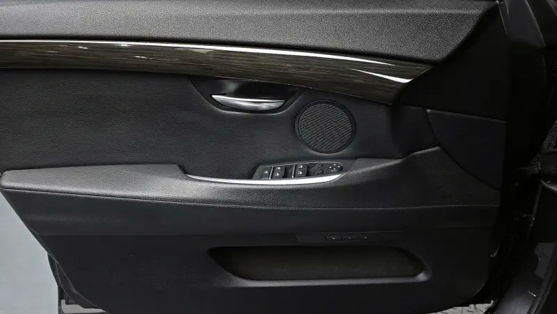 BMW 5-Series Gran Turismo