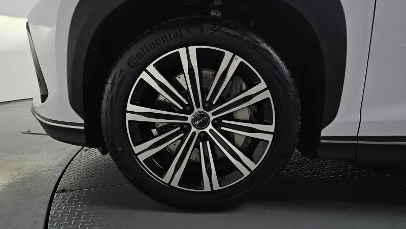 BYD Sealion 7