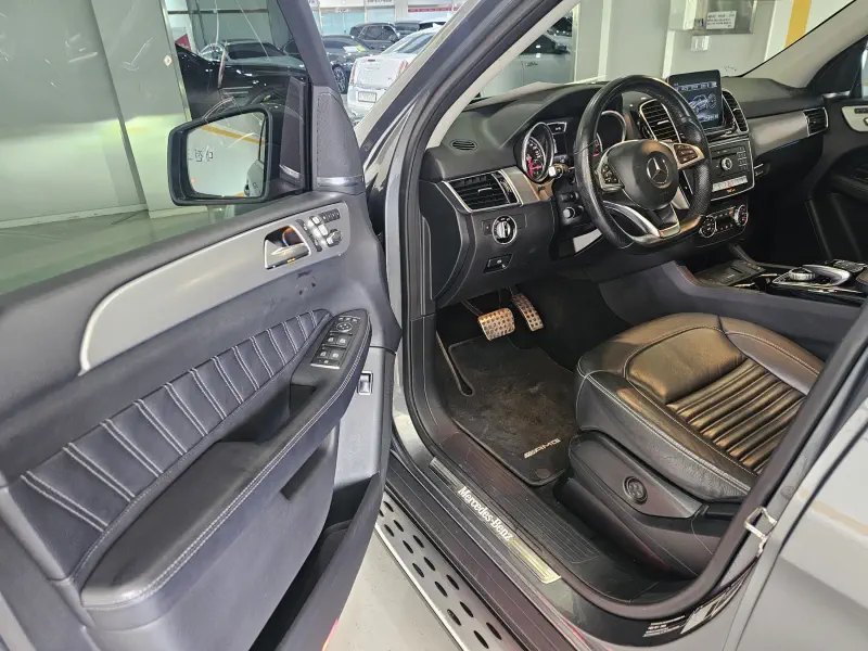Mercedes-Benz GLE-Class