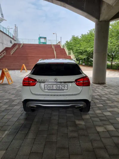 Mercedes-Benz GLA-Class