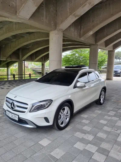 Mercedes-Benz GLA-Class