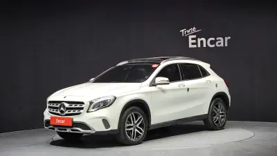 Mercedes-Benz GLA-Class