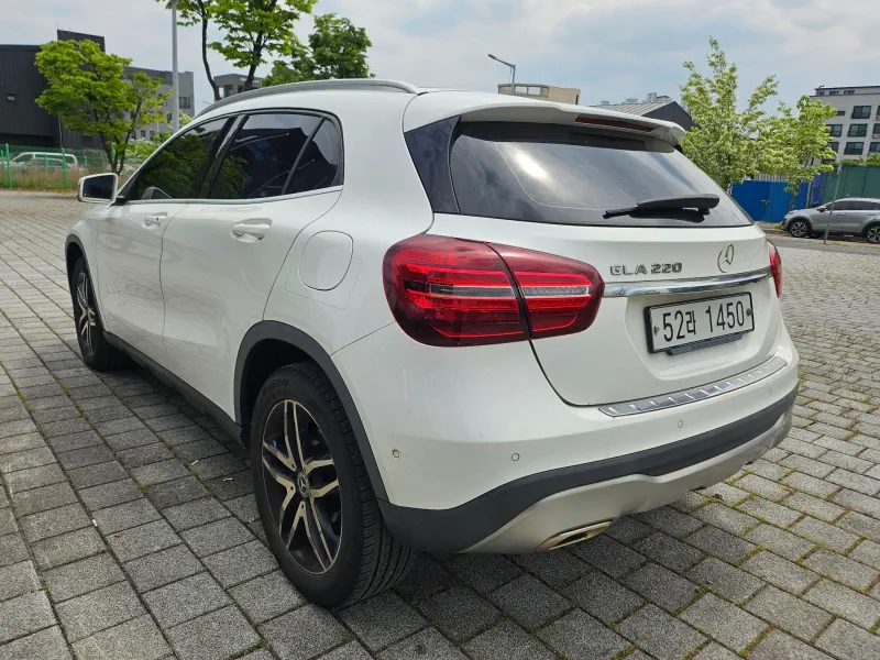Mercedes-Benz GLA-Class