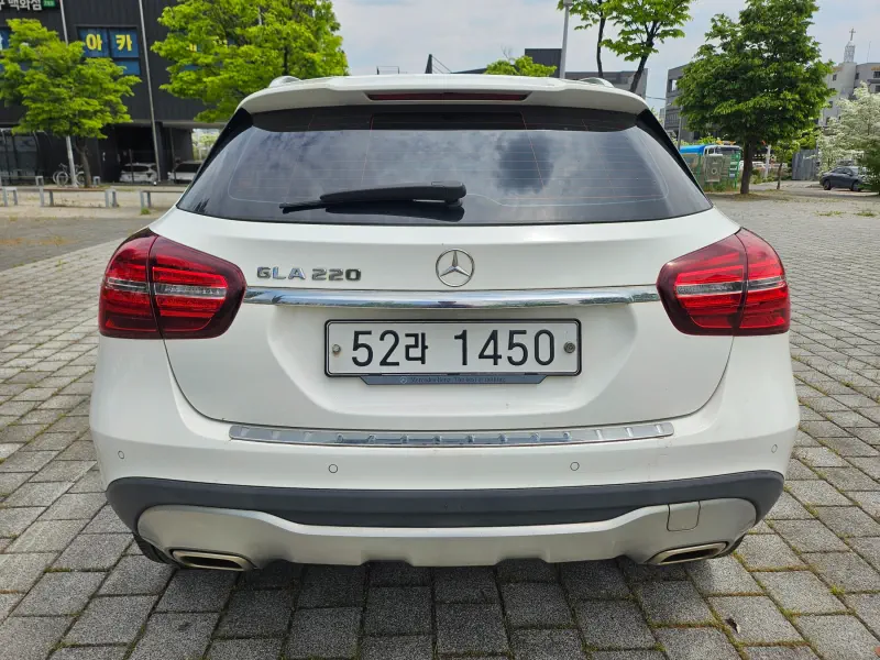 Mercedes-Benz GLA-Class