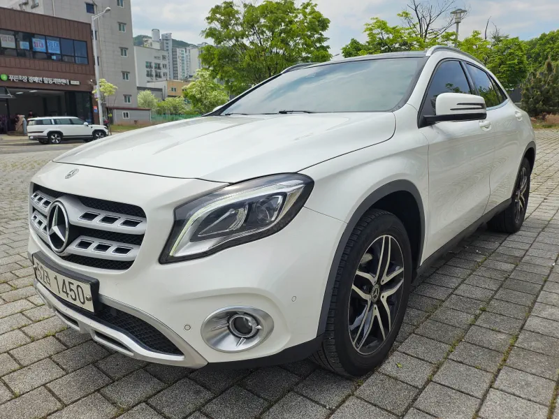 Mercedes-Benz GLA-Class