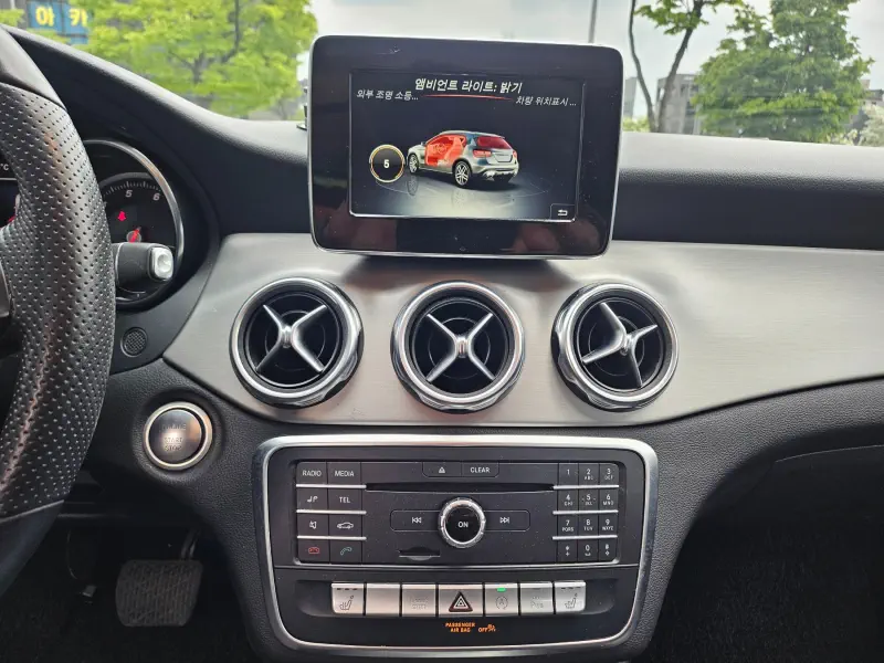 Mercedes-Benz GLA-Class