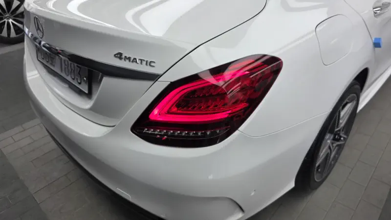 Mercedes-Benz C-Class