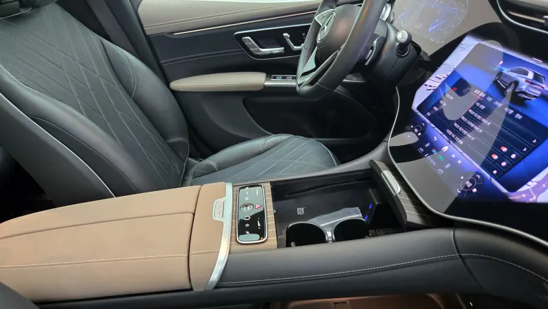 Mercedes-Benz EQS SUV