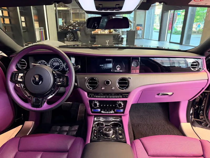 Rolls-Royce GHOST