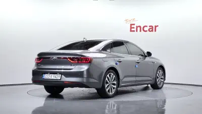 Renault SM6