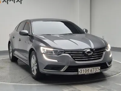 Renault SM6