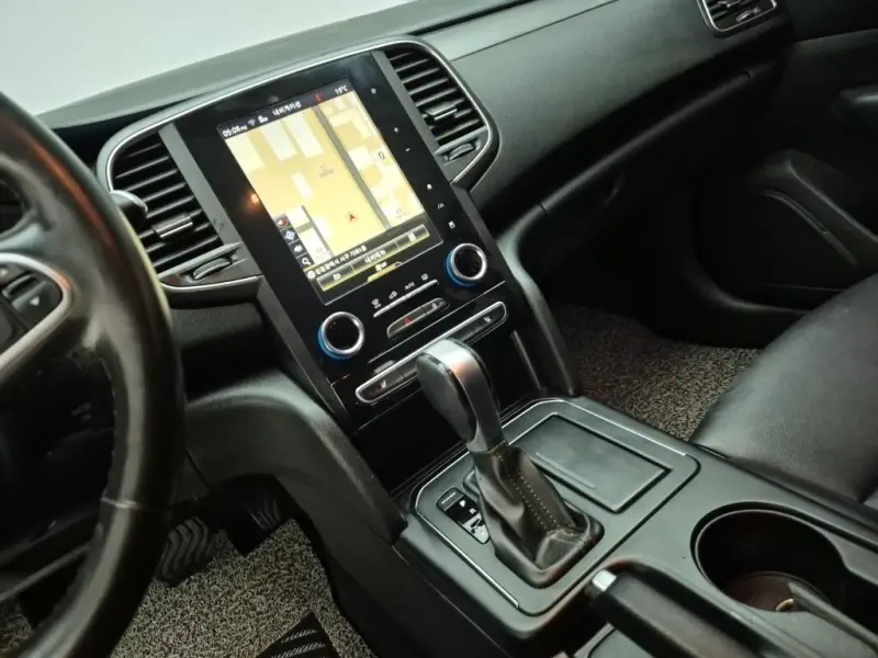 Renault Samsung SM6