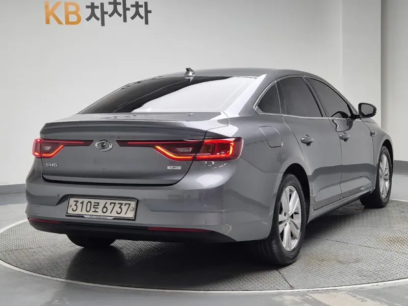 Renault Samsung SM6