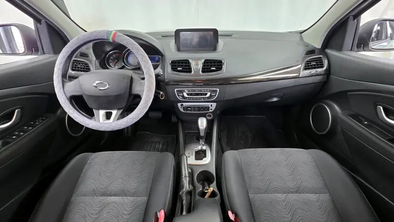 Renault SM3