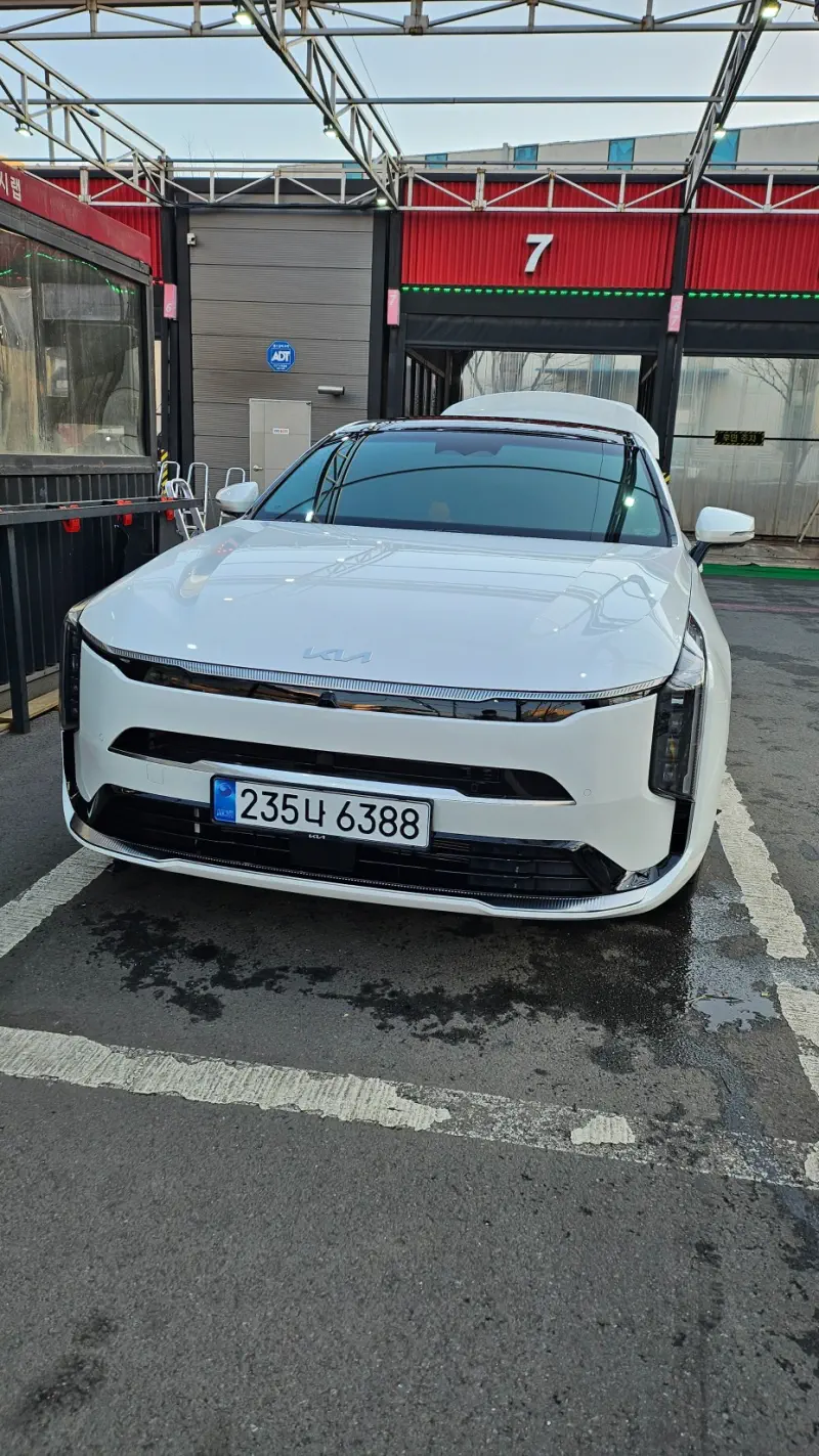 Kia K8