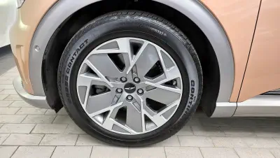 Genesis GV60