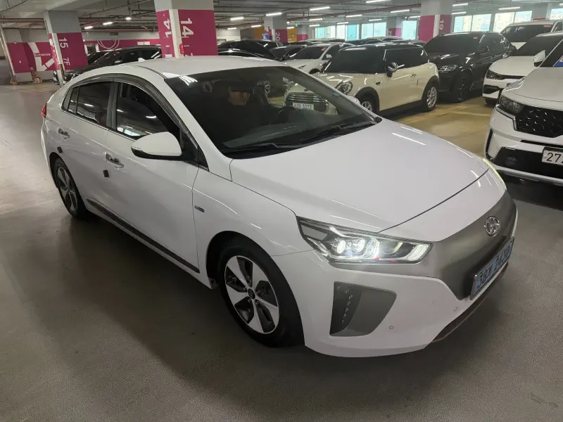 Hyundai Ioniq