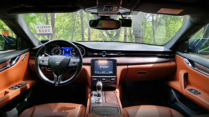 Maserati Quattroporte