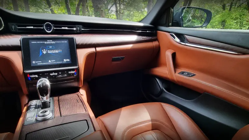 Maserati Quattroporte