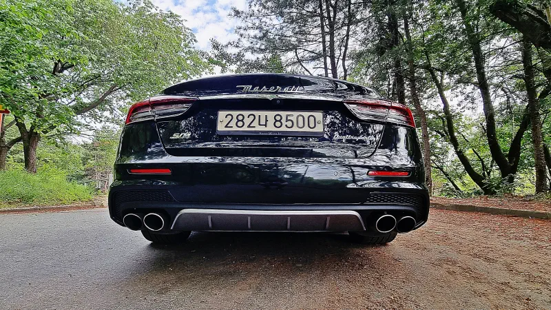 Maserati Quattroporte