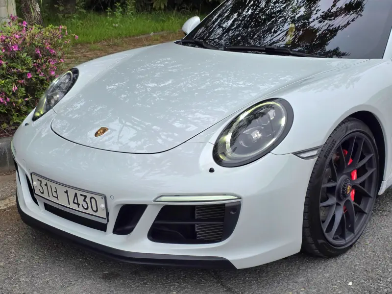 Porsche 911