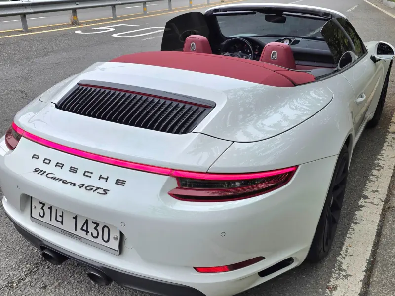 Porsche 911