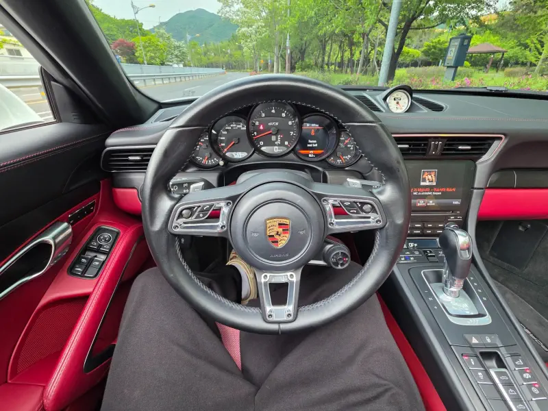 Porsche 911