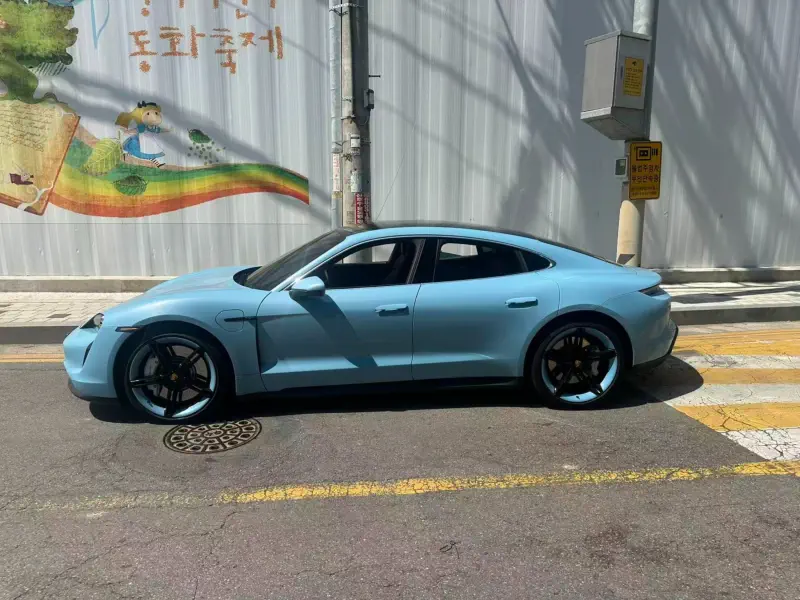 Porsche Taycan