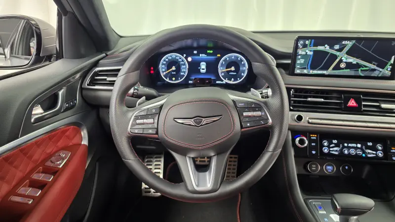 Genesis G70