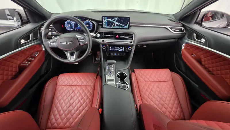 Genesis G70