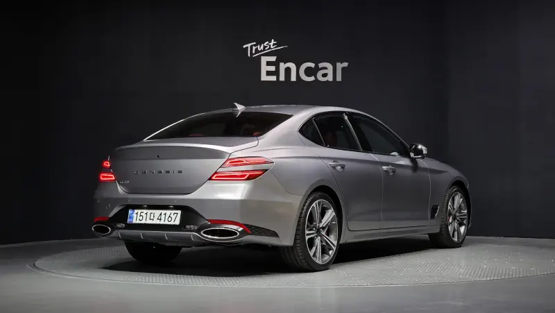 Genesis G70