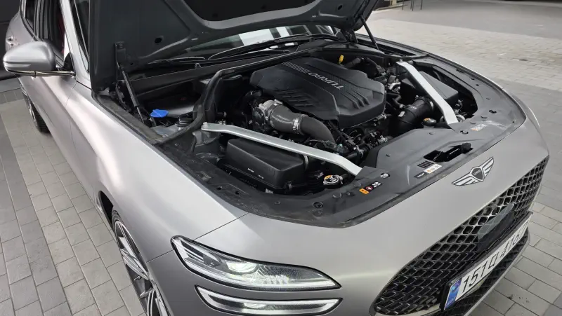 Genesis G70