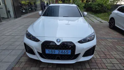 BMW i4