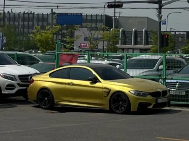 BMW M4