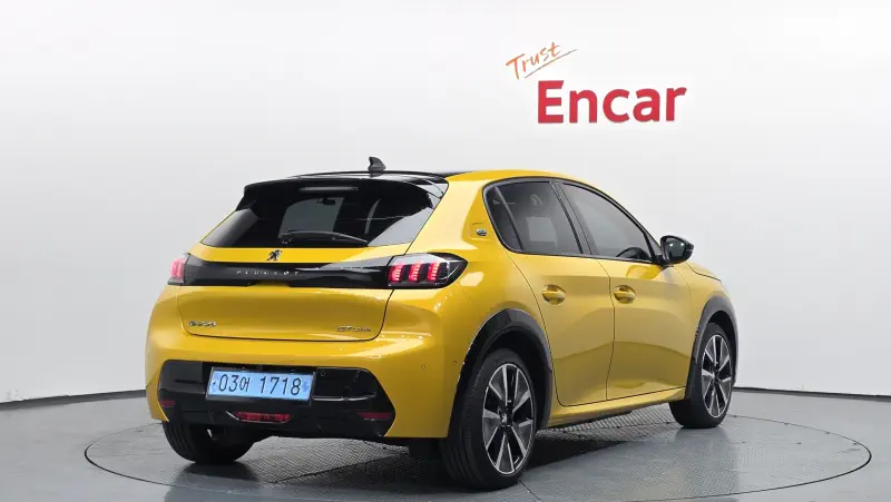Peugeot 208