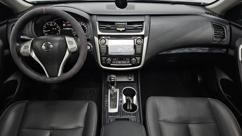 Nissan Altima