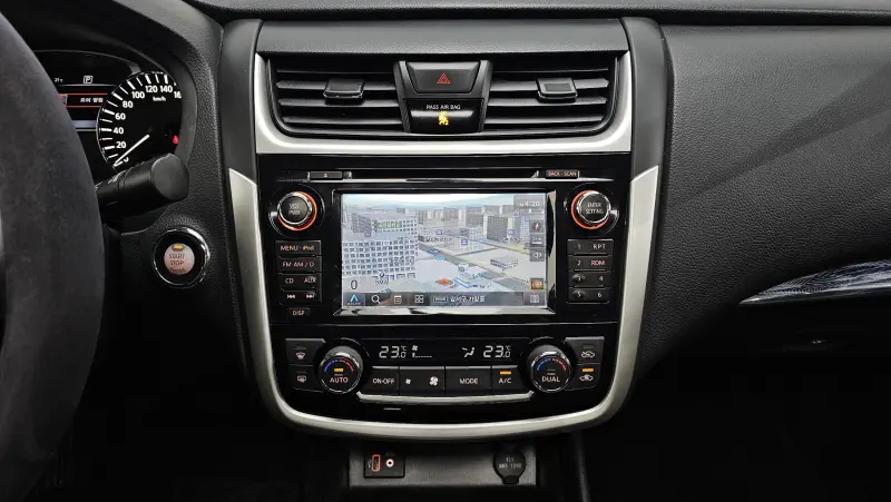 Nissan Altima