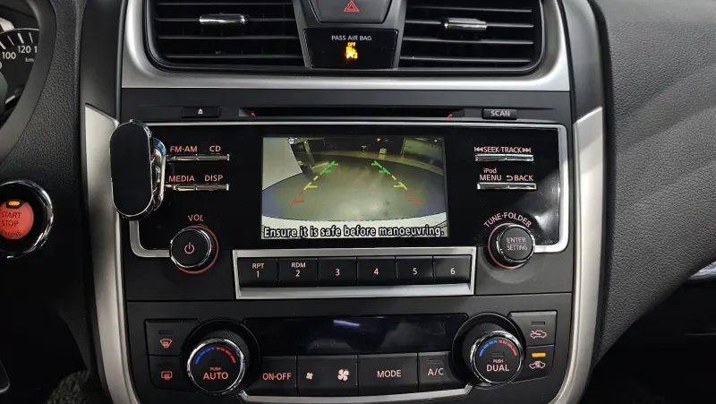 Nissan Altima