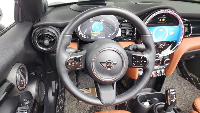 MINI Cabrio