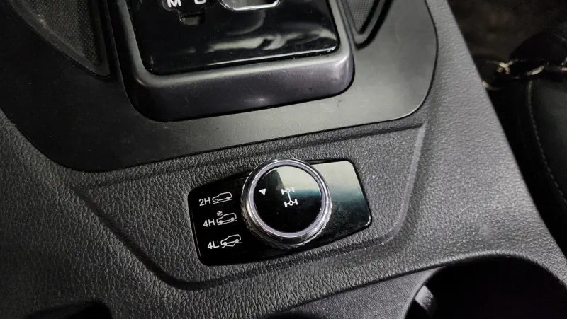 SsangYong Rexton Sports Khan