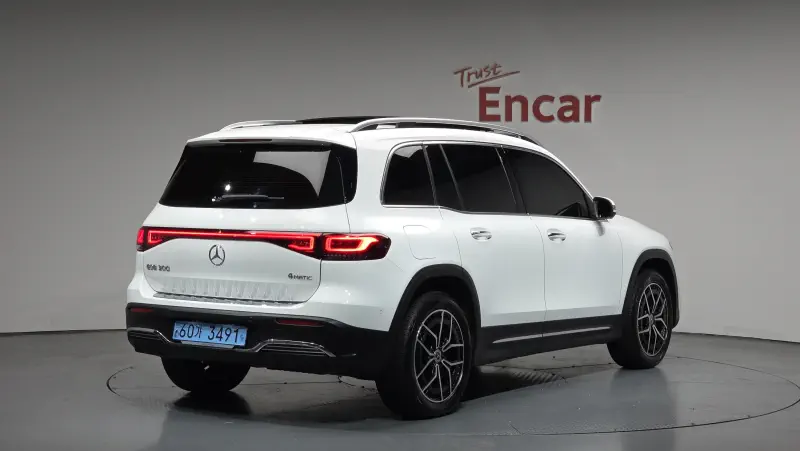 Mercedes-Benz EQB