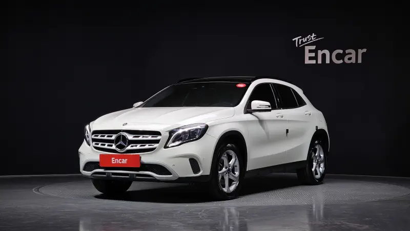 Mercedes-Benz GLA-Class
