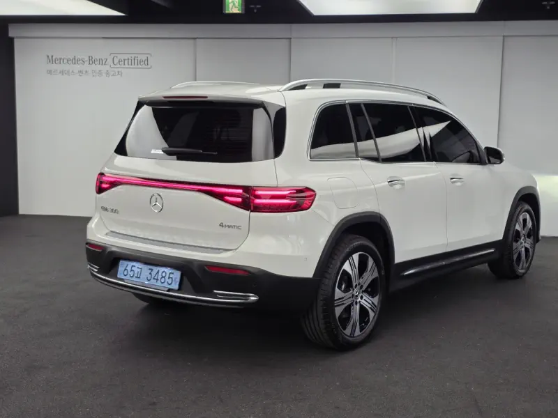 Mercedes-Benz EQB