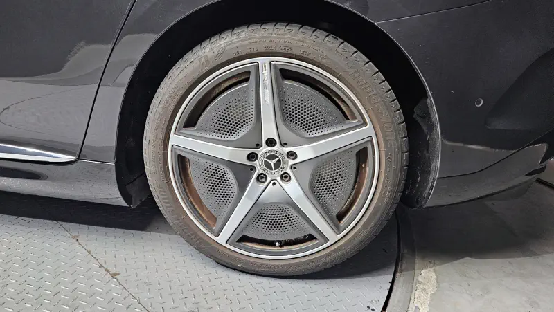 Mercedes-Benz EQE