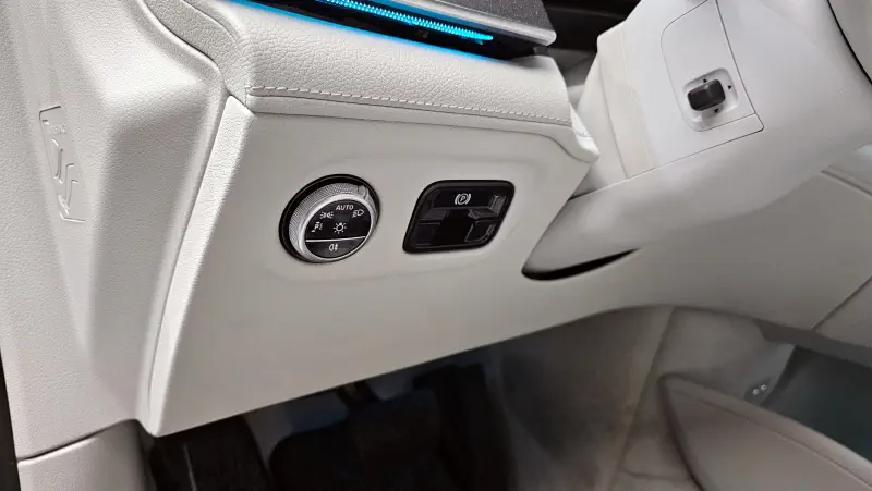 Mercedes-Benz EQE
