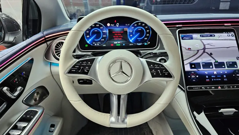 Mercedes-Benz EQE