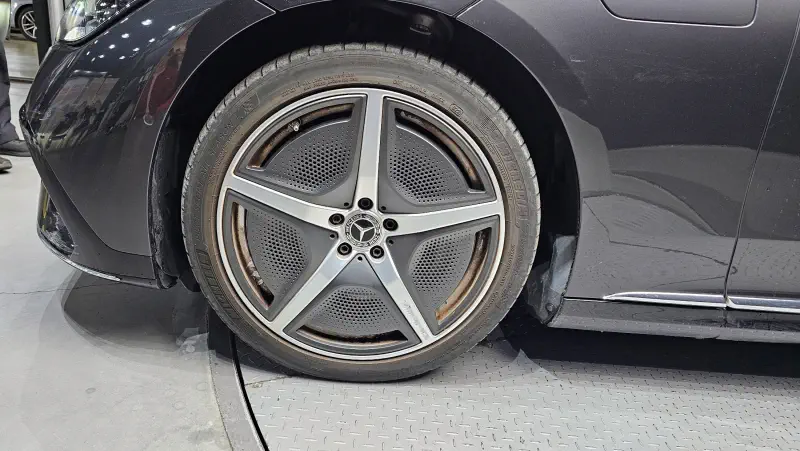 Mercedes-Benz EQE